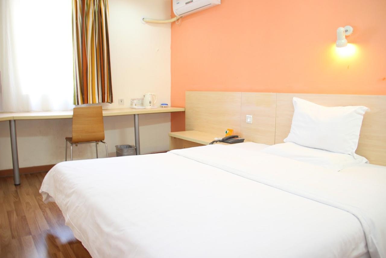 7Days Inn West Liaoyang Road Carrefour Циндао Экстерьер фото