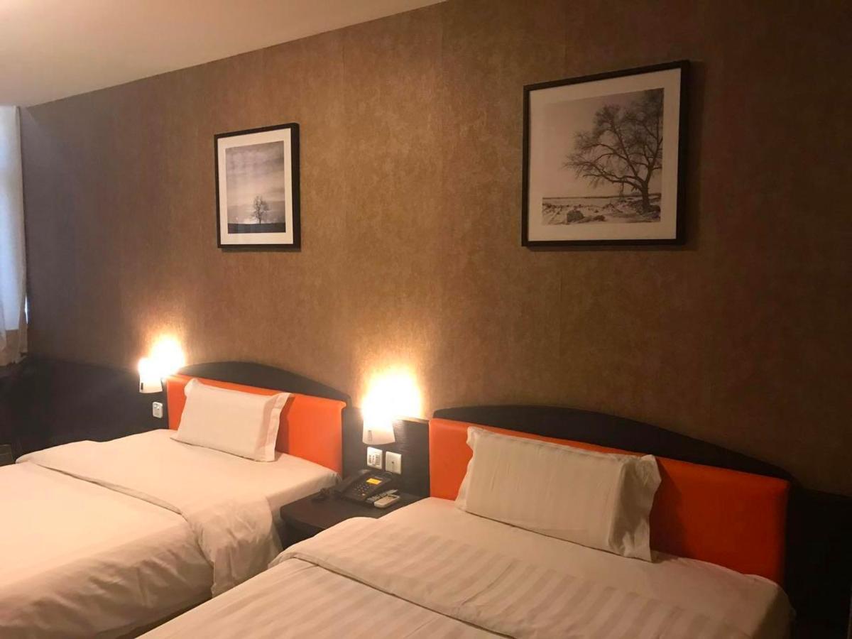 7Days Inn West Liaoyang Road Carrefour Циндао Экстерьер фото